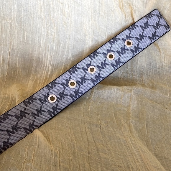 Brand New Michael Kors Tan & Brown Logo Belt w/ Gold Tone Buckle, Accent & Holes main image 12